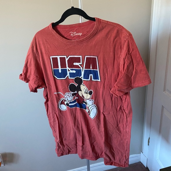 American Eagle Graphic Tee - Picture 2 of 8